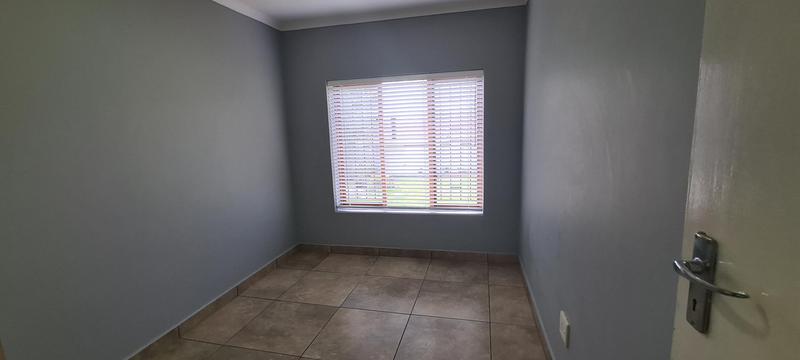 4 Bedroom Property for Sale in Fraaiuitsig Western Cape